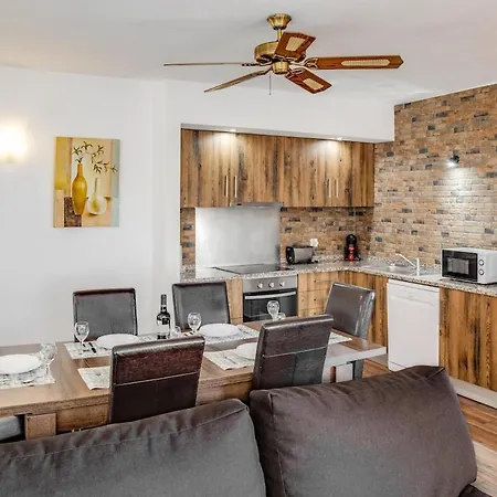 Spacious T3, Pool View Balcony, Oura Lägenhet Albufeira